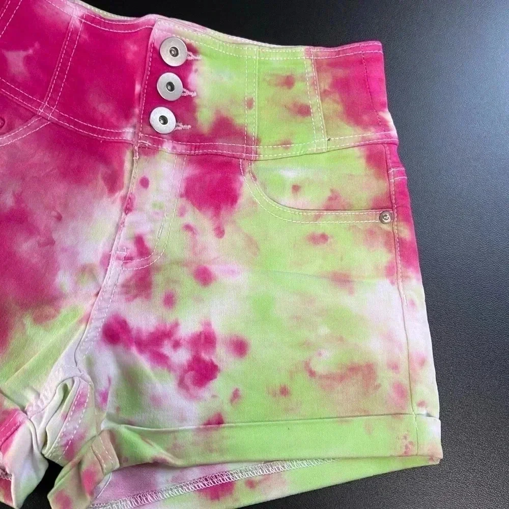 Upcycled Juniors Size 7  Tie Dye Shorts Pink Green Grunge Boho‎ Festival Skater